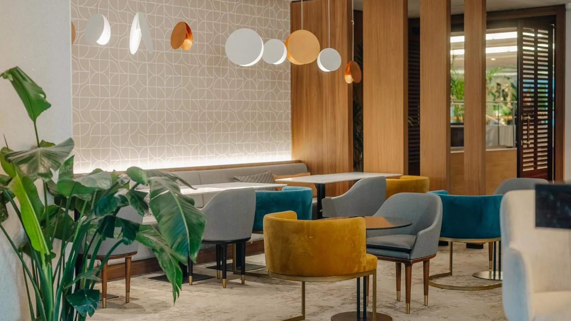 Hotel Novotel Centre Tour Eiffel 4*