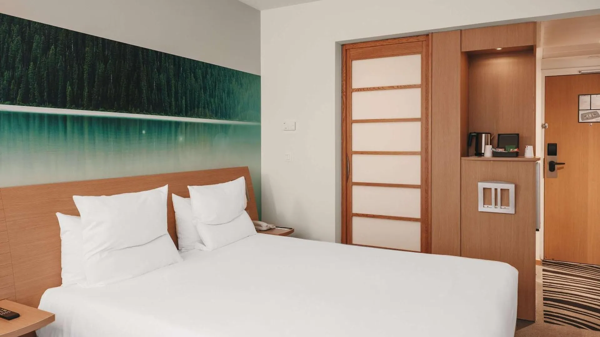 מלון Novotel Centre Tour Eiffel